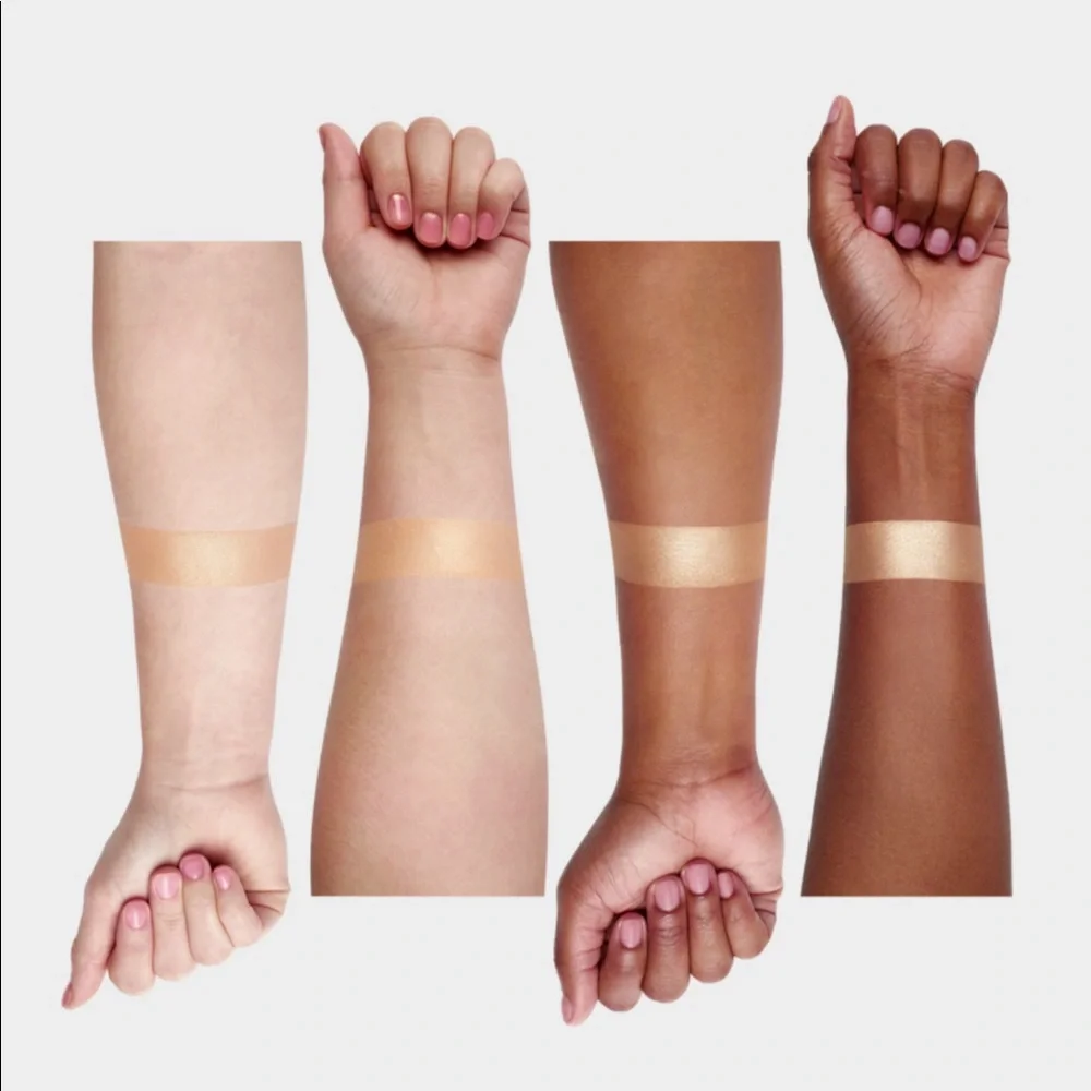 OFRA Highlighter - Rodeo Drive 😊 - Picture 4 of 4